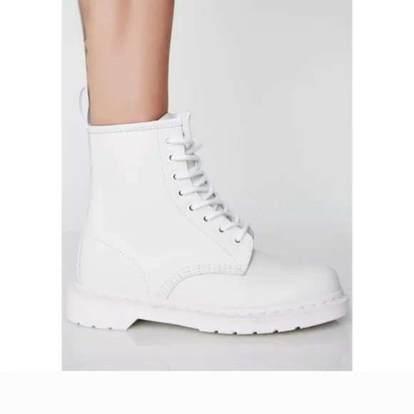 Doc Martens All White Smooth Mono Combat Boots Womens 6 Mens 5 NWT - Picture 1 of 8